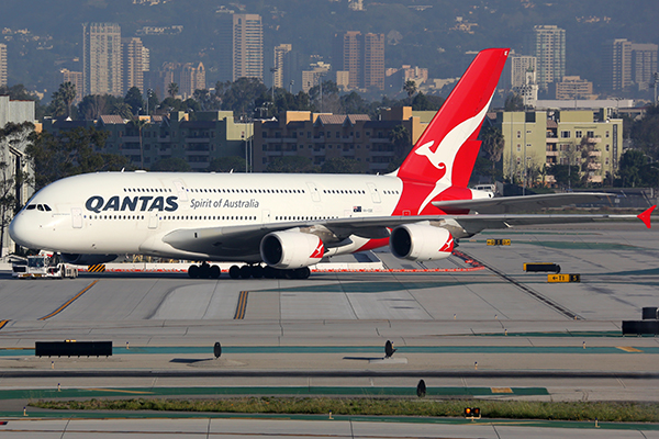 Article image for ‘No. Way.’: Qantas passenger calls Ross and John to scoff at ‘nosedive’ story