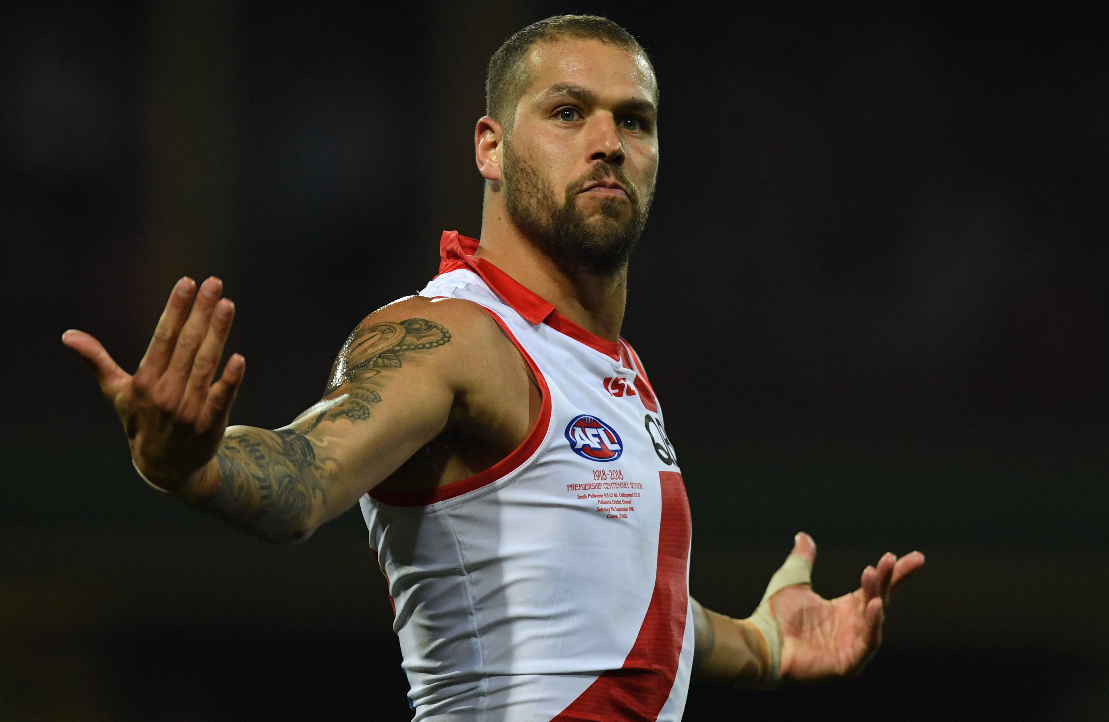 Article image for Swans snatch a thriller over Collingwood