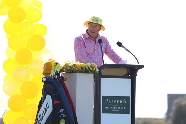 Article image for Crowd gathers for public memorial to honour the life of well-loved golfer Jarrod Lyle
