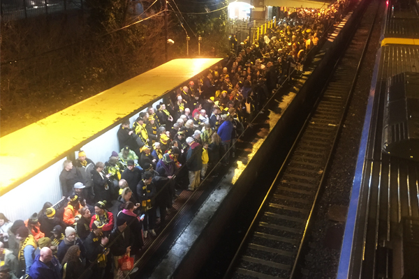 Article image for “It wasn’t unsafe in any way”: Metro defends its handling of footy crowds