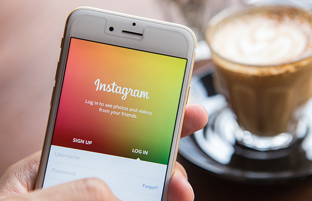 Article image for Instagram crashes, sending the social media world into chaos!