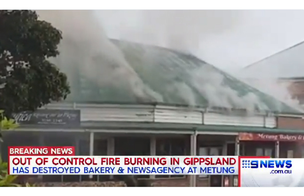 Article image for Metung fire: ‘The bakery has exploded!’ — fire at popular lake getaway