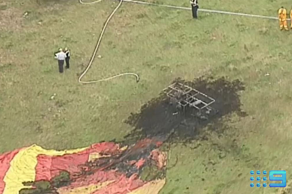 Article image for Hot air balloon catches fire, forced to make emergency landing in paddock