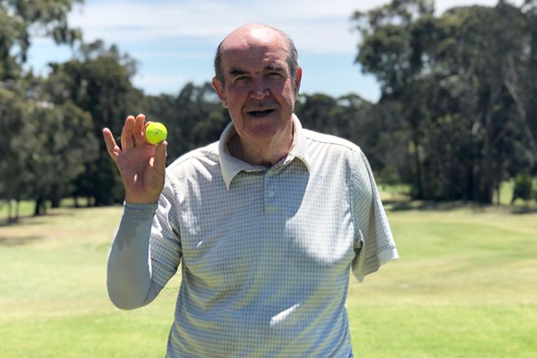 Article image for Rumour confirmed: One-armed golfer hits hole in one!