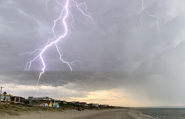 Article image for Severe storms lash Melbourne and surrounds