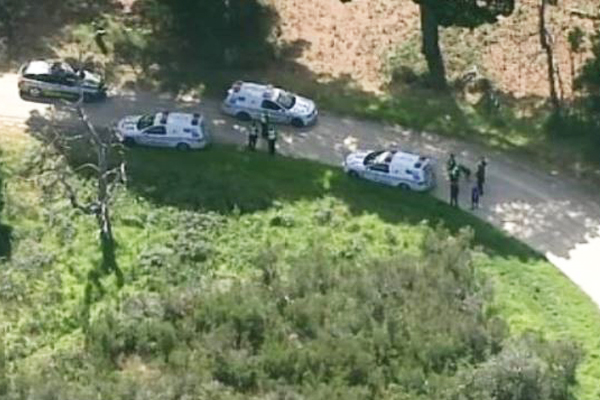 Article image for Police air wing called in after men flee from scene of Tyabb crash