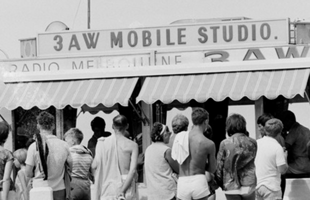 Article image for From the vault: 3AW by the sea in 1960s summer