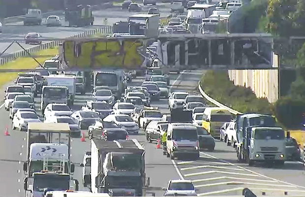 Article image for ‘Horrible scene’: Monash Freeway closed after serious truck, motorcycle crash