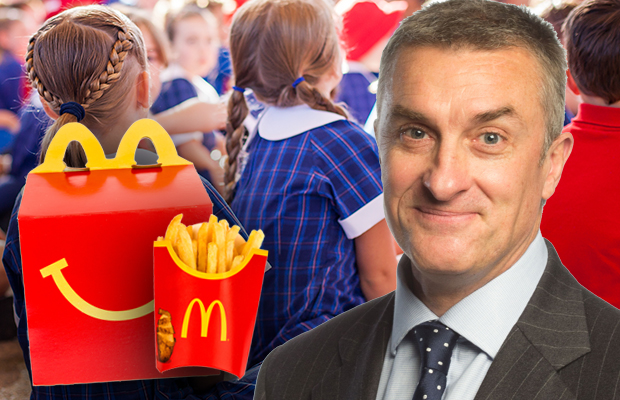 Article image for School warns parents about delivering fast food to their kids at school
