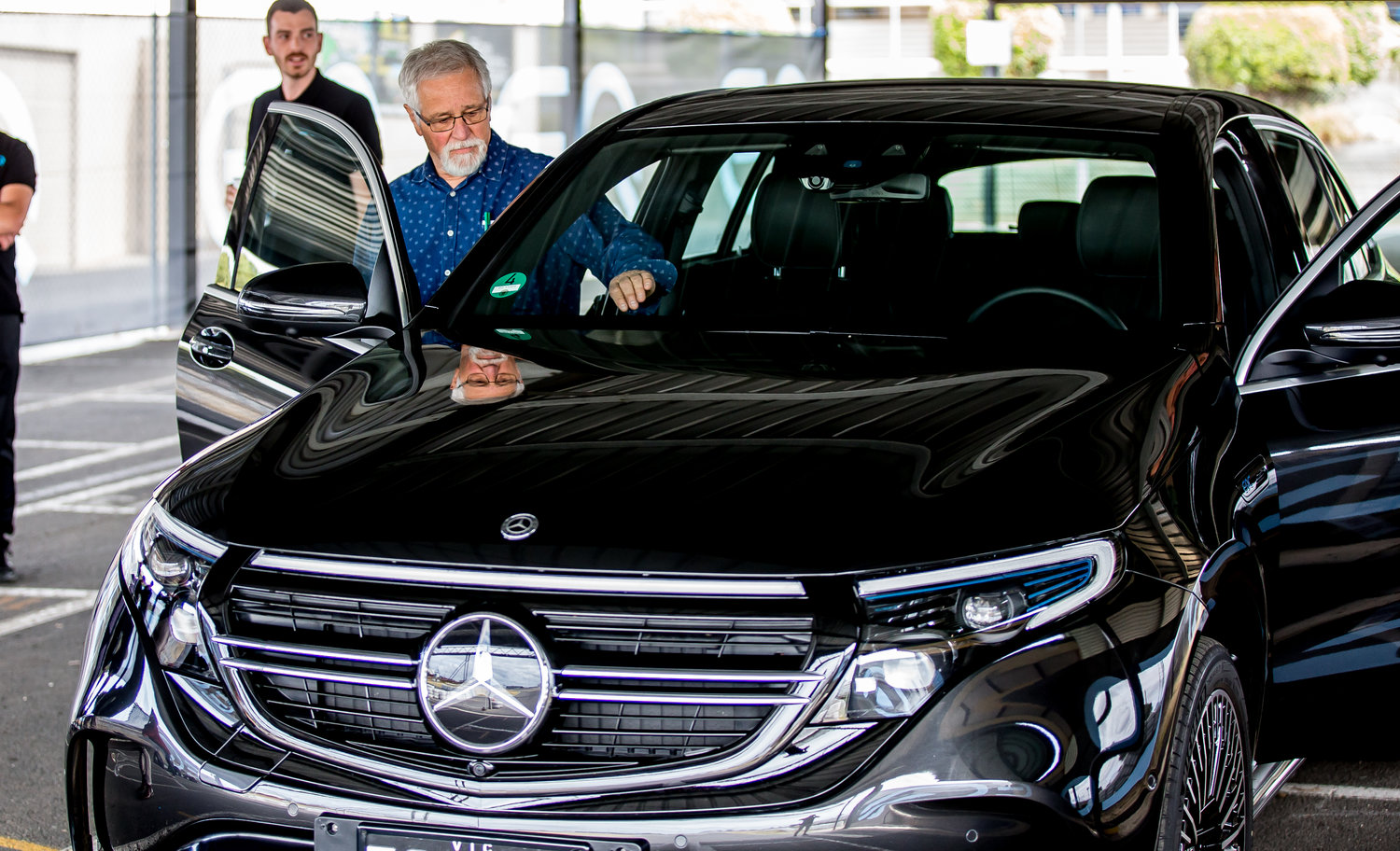 Article image for Neil Mitchell does a test lap in the new Mercedes-Benz EQC