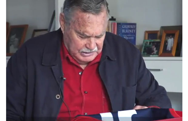 Article image for The moving moment Ron Barassi opened his special Anzac Day jumper