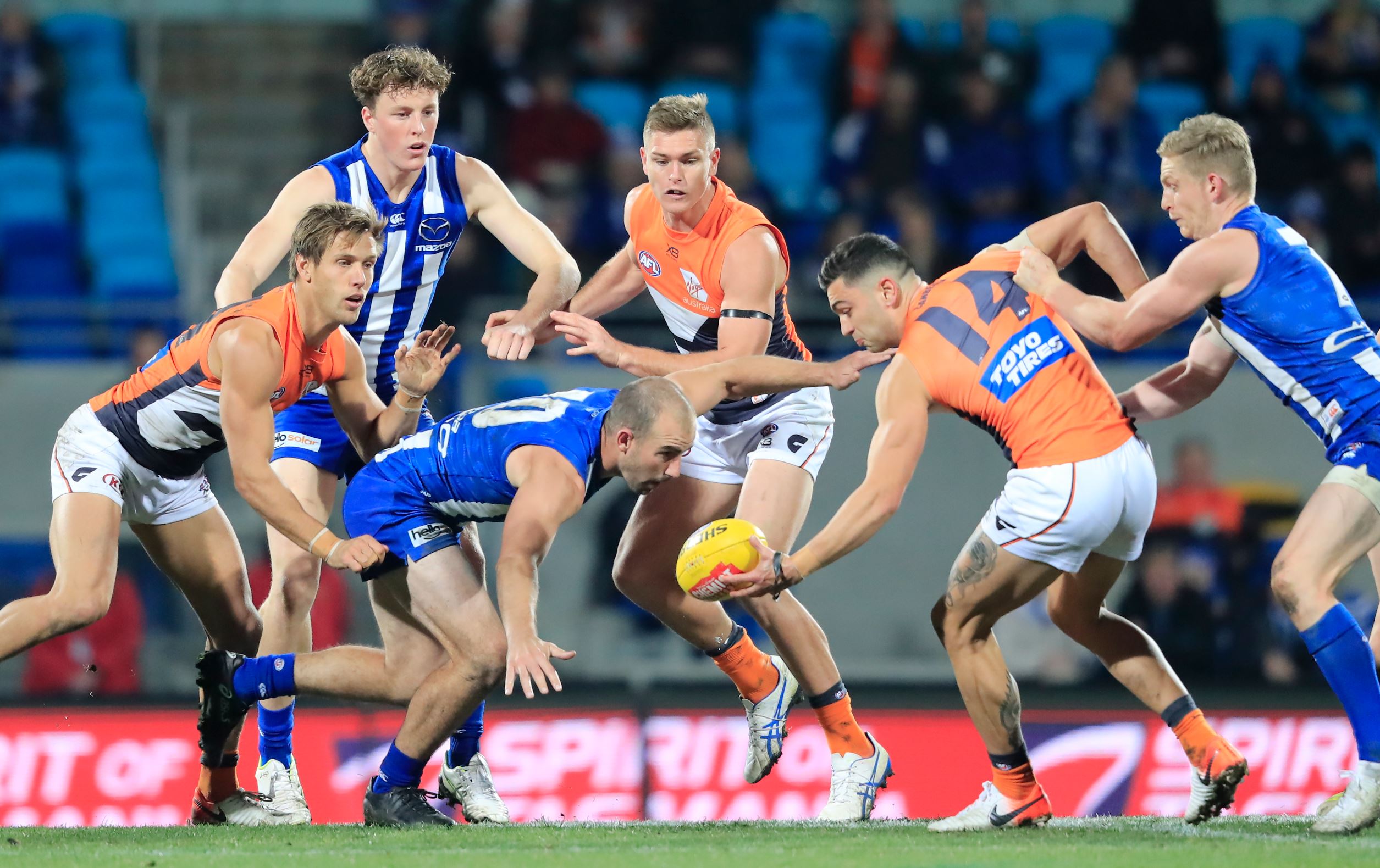 Article image for Giants beat spirited North Melbourne outfit in Hobart