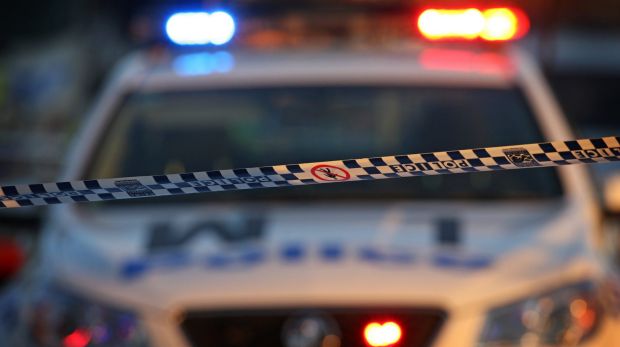 墨尔本一辆被盗宝马车疯狂拒捕,撞倒警员后逃逸(图) - 1