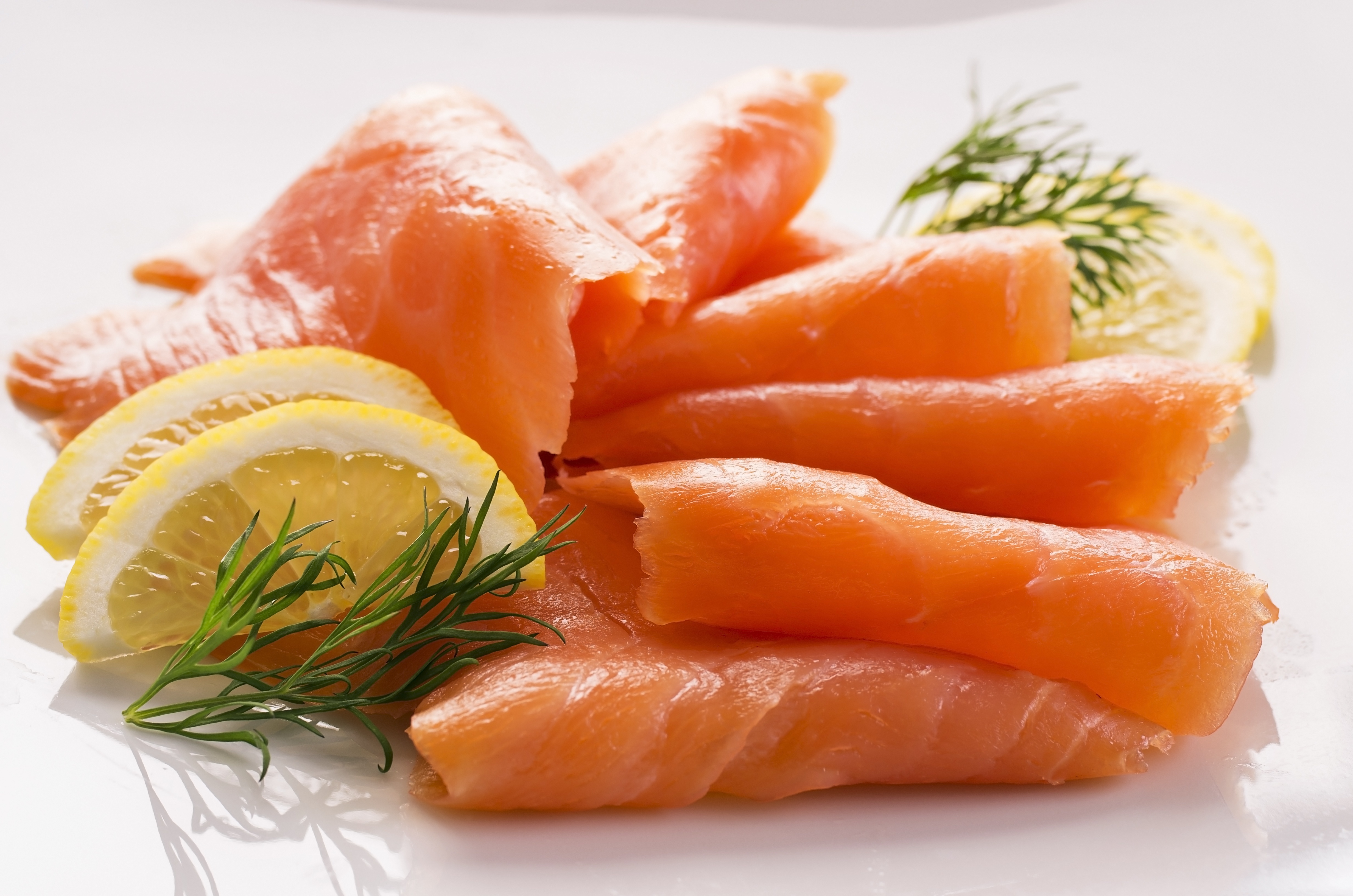 Article image for Two Australians dead after eating contaminated smoked salmon