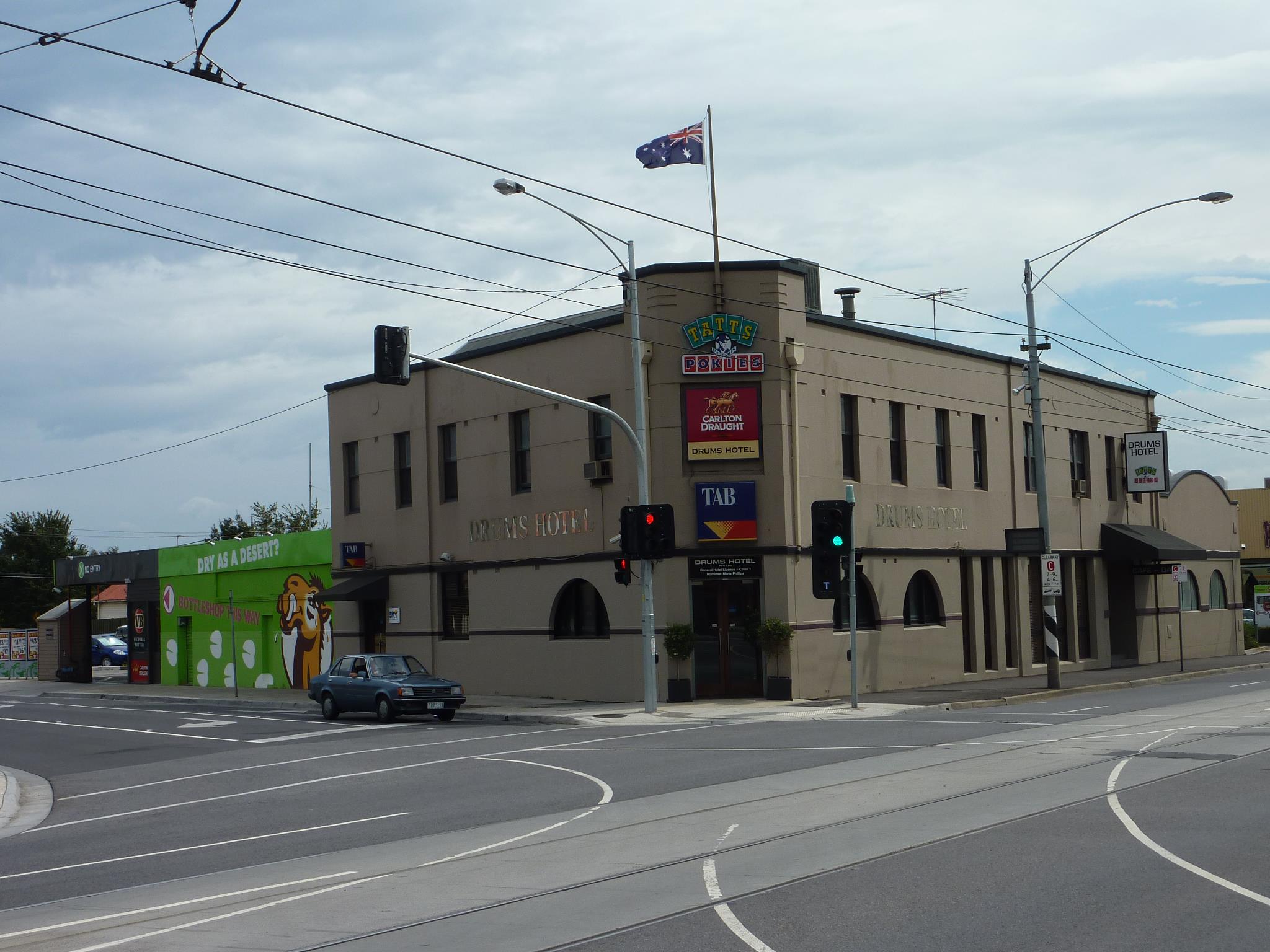 Article image for Pub Of The Week: Tony Leonard reviews the Drums Hotel, Coburg