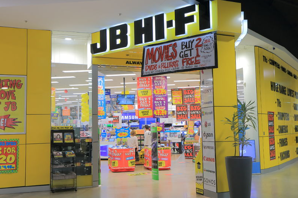 JB HI-FI produces strong profit despite retail slump