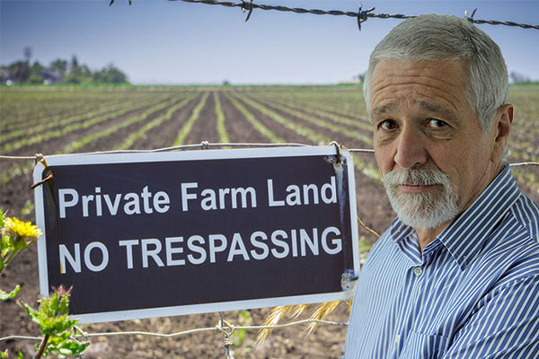 Article image for Neil Mitchell clashes with animal rights activist over trespassing tactics in heated exchange