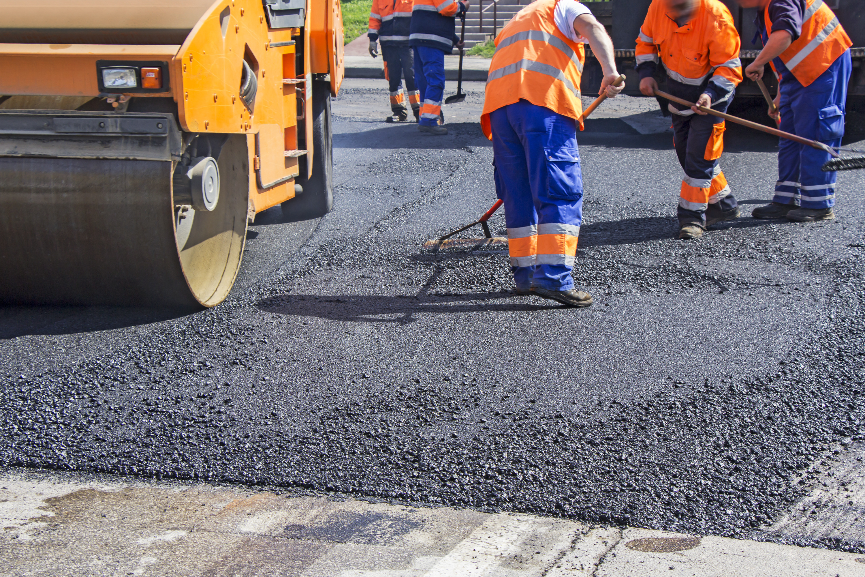 Article image for St Kilda road resurfaced with 800 kilograms of recycled plastic