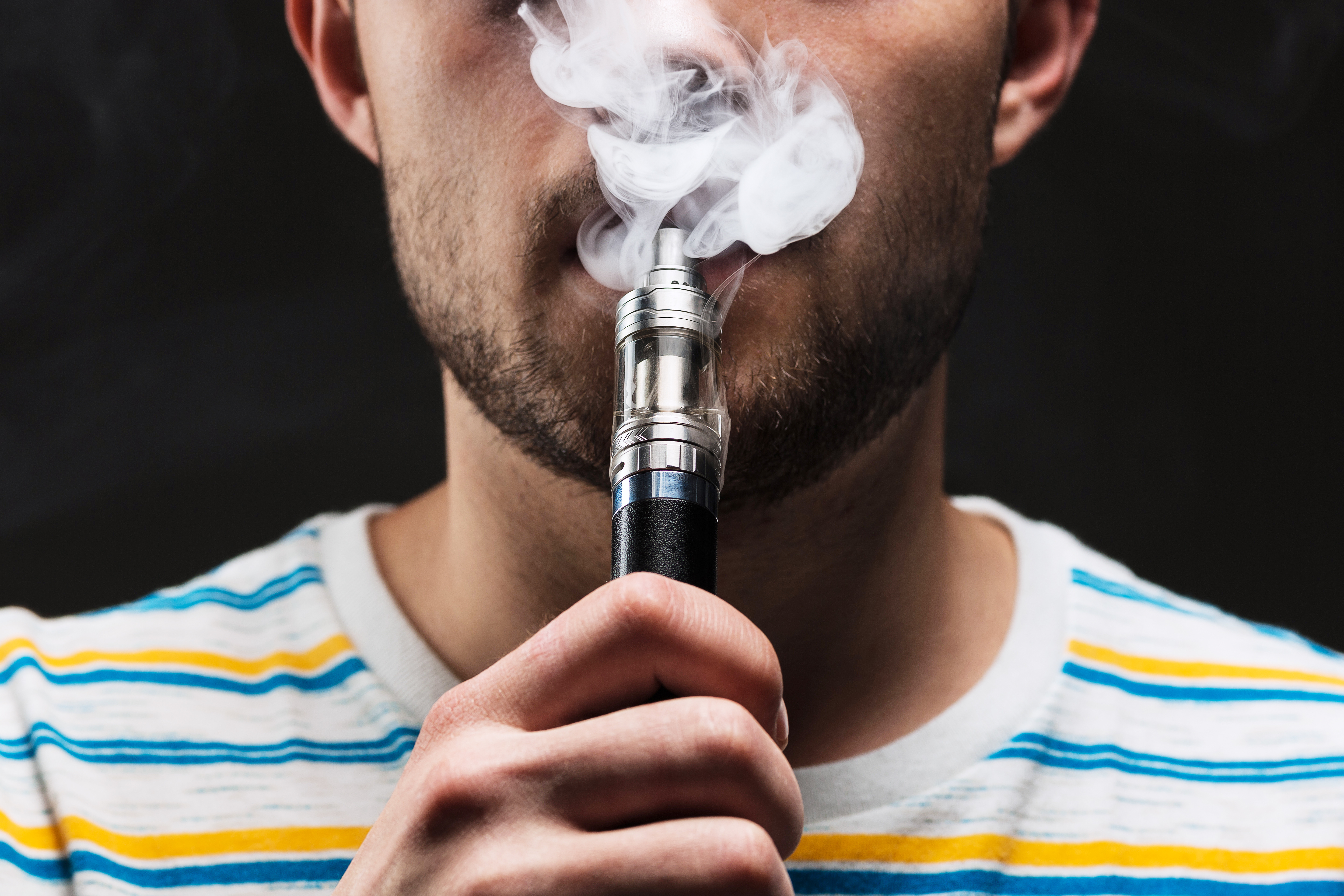 Article image for Vaping danger: Flavoured e-cigarettes without nicotine cause permanent damage