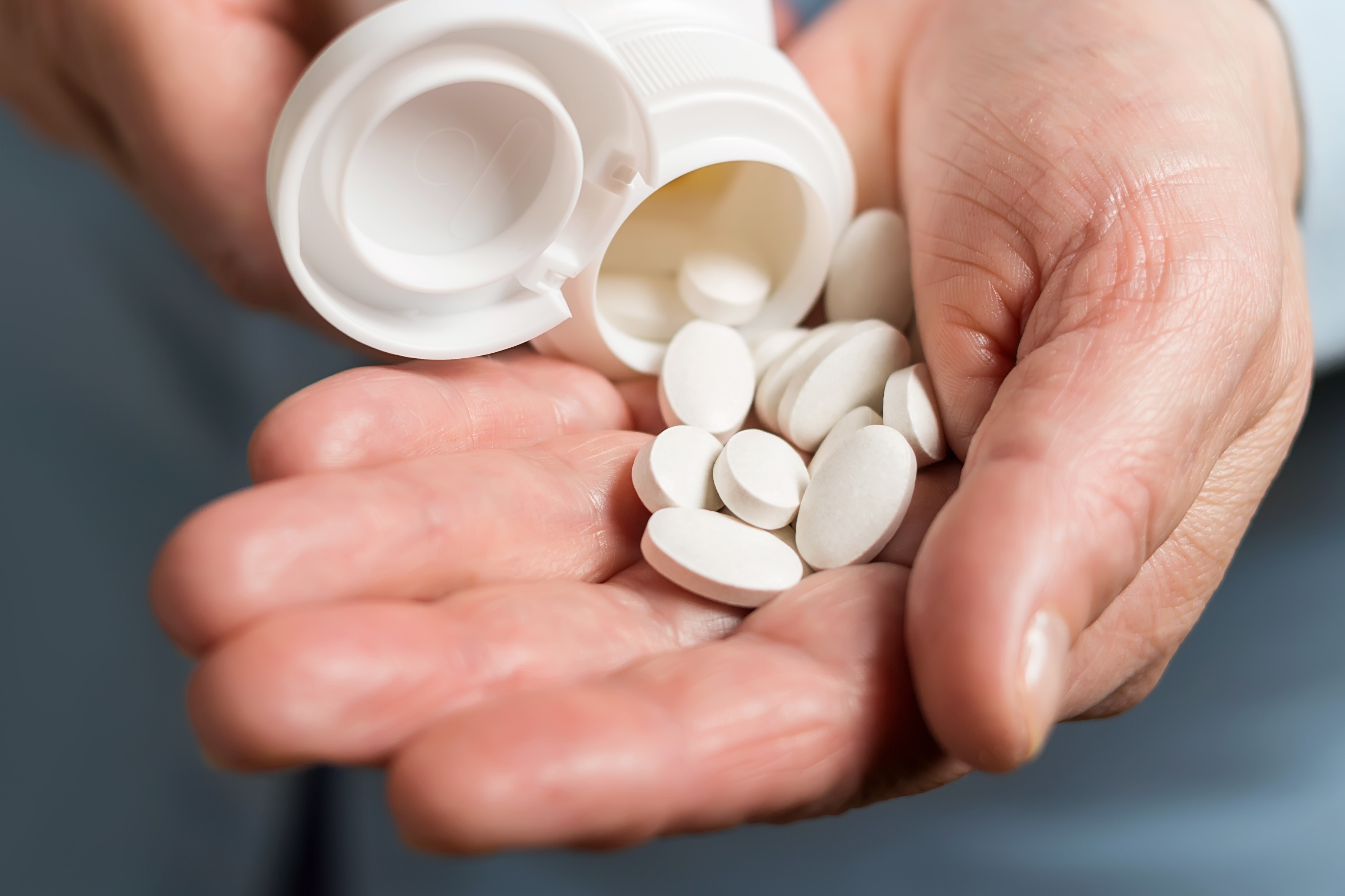 Article image for Don’t take a chill pill: Magnesium tablets do little to help mood