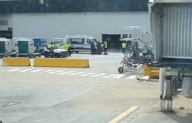 Article image for Ambulance called to tarmac at Melbourne Airport