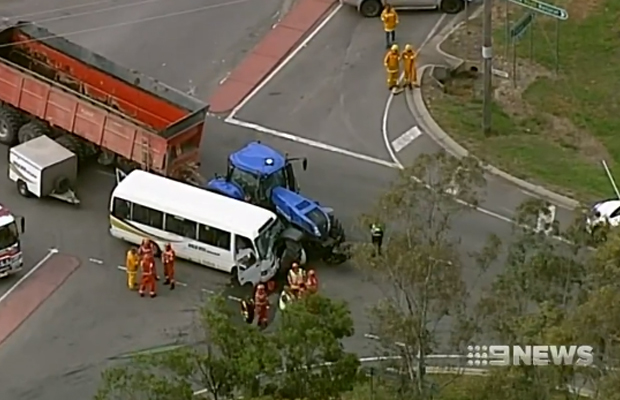 Article image for More than a dozen people hurt in nasty crash near Ballarat
