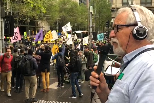 Article image for CBD standstill: Climate protesters swarm Melbourne Central