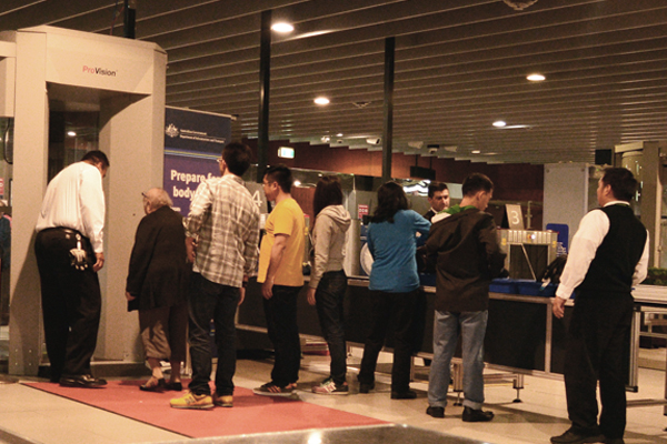 Article image for New scanners slash time spent waiting in security at Melbourne Airport