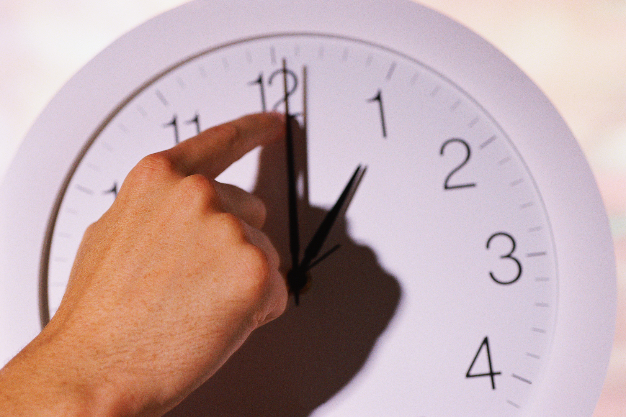 Article image for ‘Get rid of it’: Sleep experts call for daylight saving to be axed