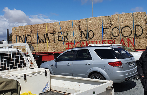 Article image for ‘There’s probably 300 trucks’: Protesters voice opposition to Murray-Darling Basin plan