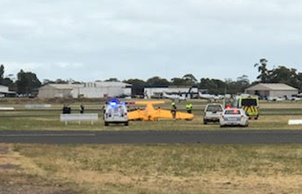 Article image for Moorabbin plane crash: Pilot rescued from wreckage with serious injuries