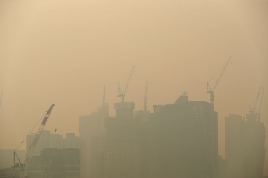 Article image for Melbourne set to be choked by smoke again, sparking union directive to workers