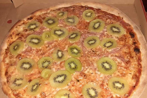 Article image for ‘I’m lost for words’: Award-winning chef reacts to kiwifruit pizza