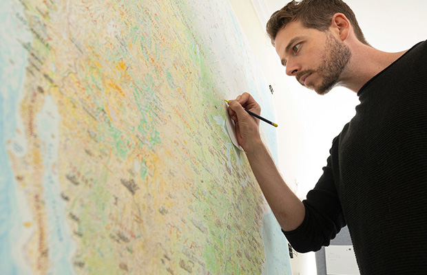 Article image for Why this Melbourne man has drawn a massive freehand map of North America