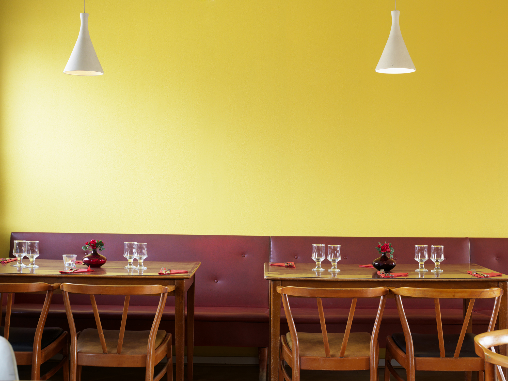 Article image for Deserted dining: Restaurant patronage plummets as coronavirus outbreak escalates