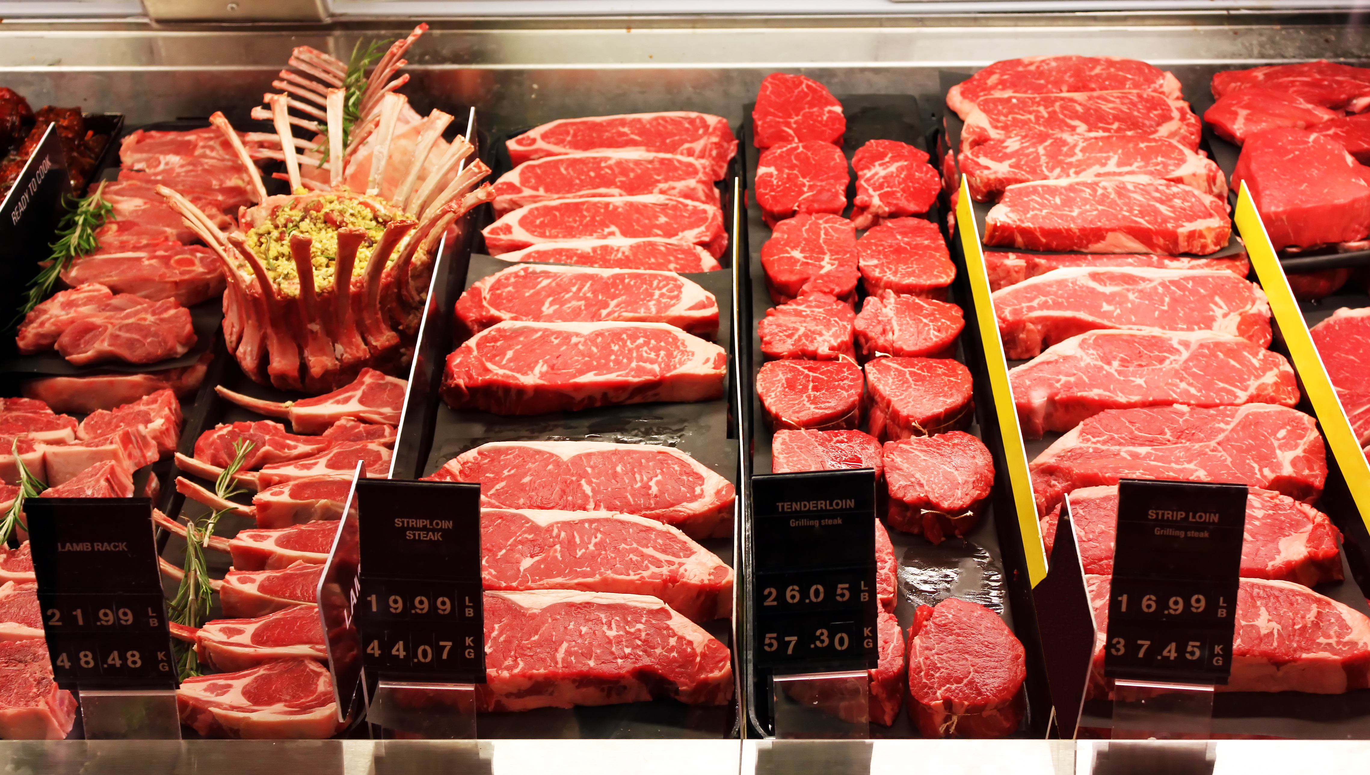 Article image for China halts beef imports from Australian abattoirs as COVID-19 trade tensions escalate