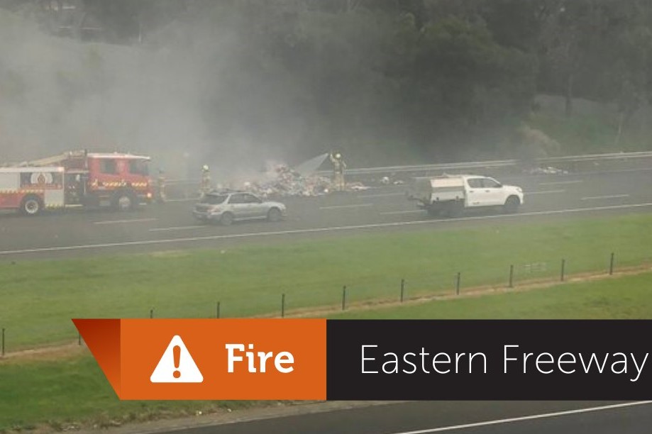 Article image for Garbage truck fire causes Eastern Freeway chaos