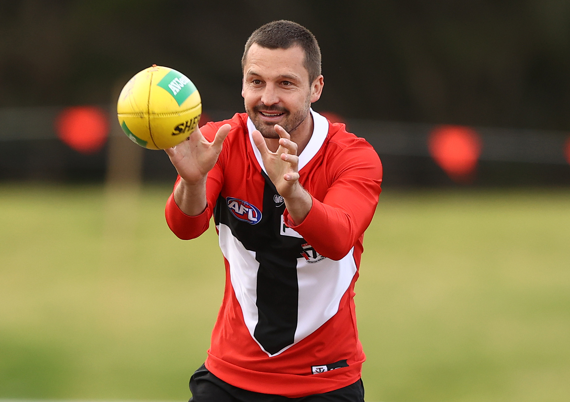 Article image for St Kilda skipper to miss crunch clash with Collingwood