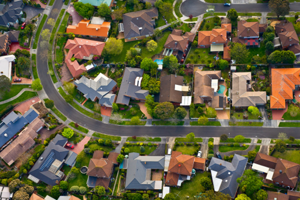 Article image for Impending interest rate pain ‘fuel to fire’ of slipping property prices