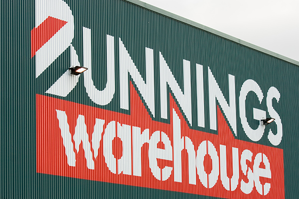 Article image for Bunnings to fork out half a million dollars in gift cards after bungled police offer