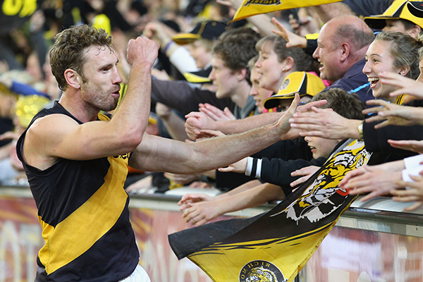 Article image for Former Richmond midfielder Shane Tuck dead at 38