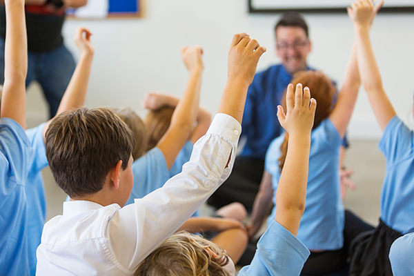 Article image for Victorian classrooms still waiting for promised air purifiers