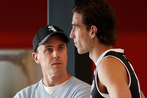 Article image for Matthew Lloyd explains why his goalkicking session with Max King fell over