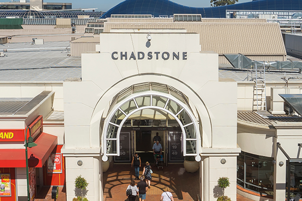 Six Chadstone cleaners test positive to COVID-19 – 3AW