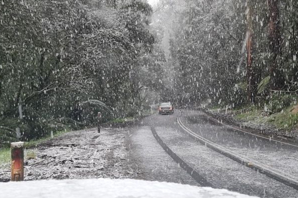 Article image for Spring snow: Victoria’s west blanketed in white as icy blast sweeps state