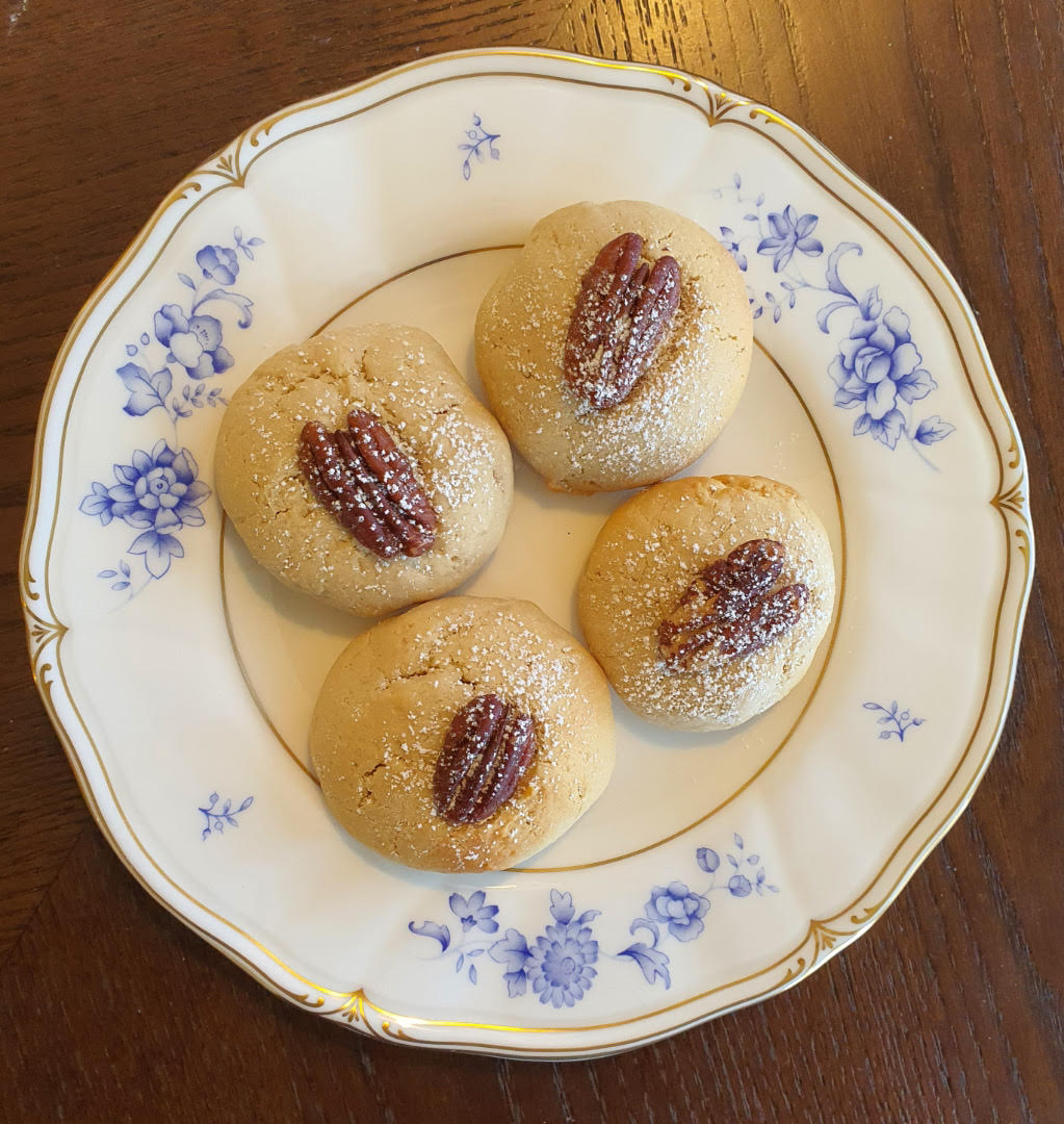 Article image for Dining with Den – Pound Cake Cookies (with Pecan)