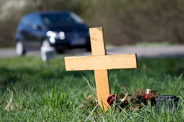 Article image for Tragic start to long weekend as two motorcyclists killed on Victorian roads