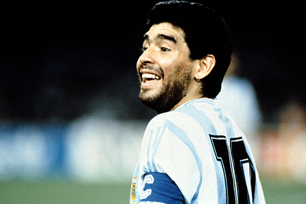 Article image for The night the Socceroos tried to stop Diego Maradona in Sydney
