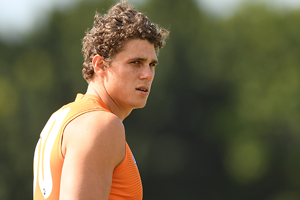 Article image for Charlie Curnow to have more knee surgery