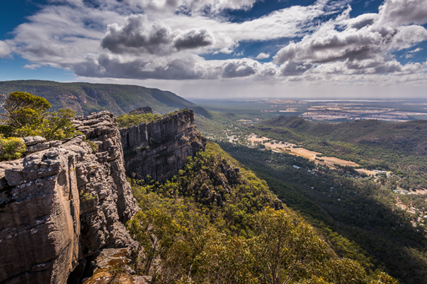 Article image for Ugly spat between rock climbers and Parks Victoria reaches tipping point